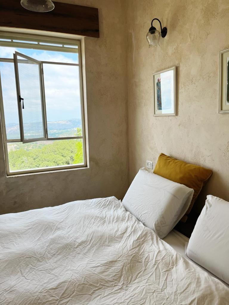 Appartement Benichuta à Mitzpe Hila Extérieur photo